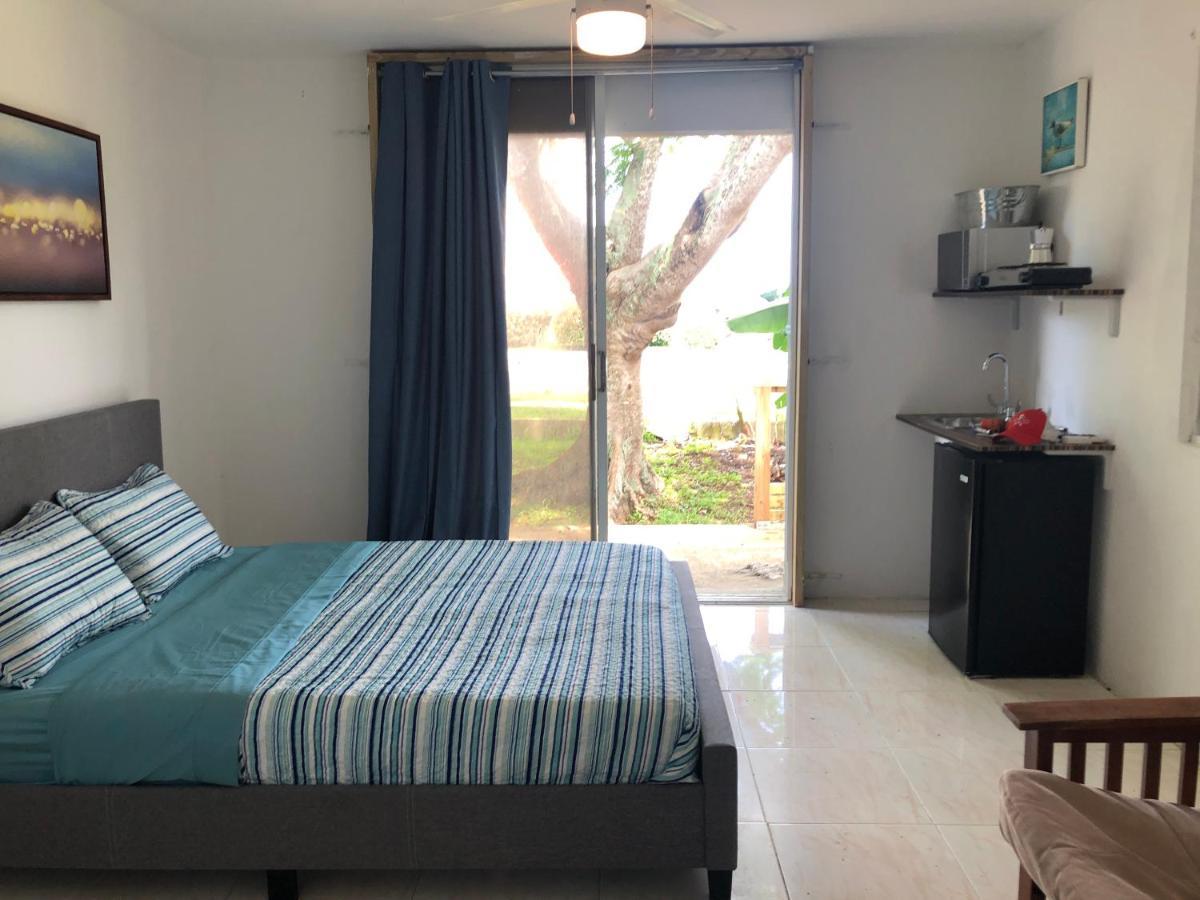 Las Olas Beach Apartments Arecibo Bagian luar foto