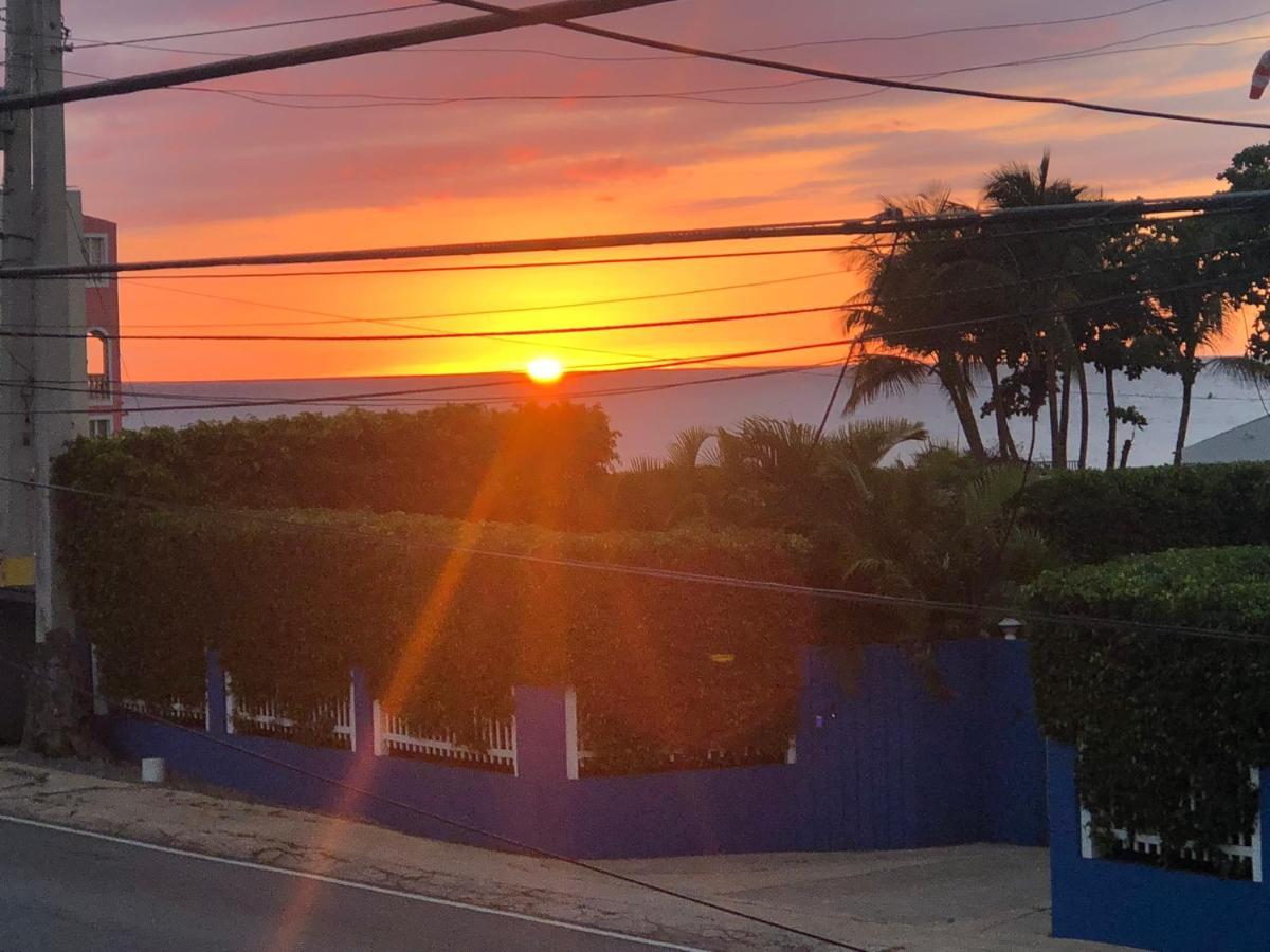 Las Olas Beach Apartments Arecibo Bagian luar foto
