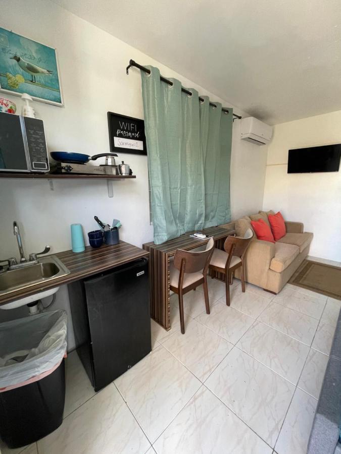 Las Olas Beach Apartments Arecibo Bagian luar foto