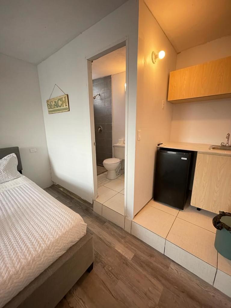 Las Olas Beach Apartments Arecibo Bagian luar foto