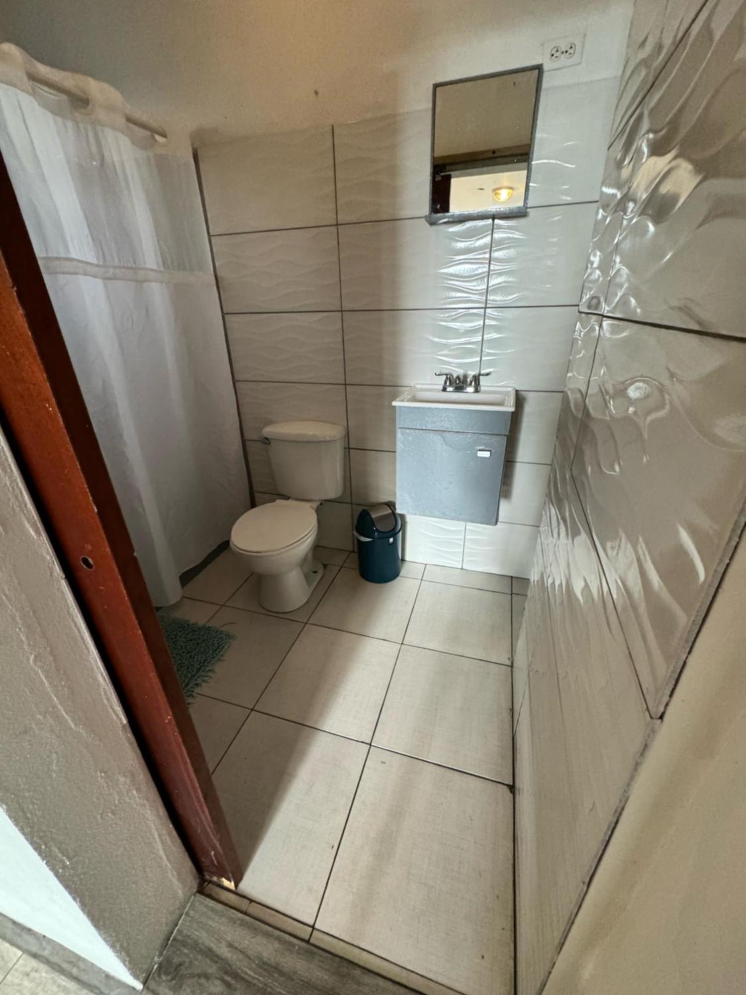 Las Olas Beach Apartments Arecibo Bagian luar foto